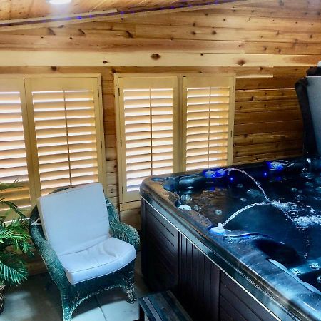 Blue Bear Den 3Br 2Ba Dtc Private Apt Hot Tub Exterior foto