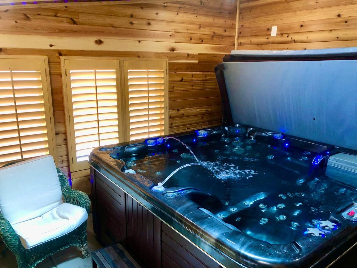 Blue Bear Den 3Br 2Ba Dtc Private Apt Hot Tub Exterior foto