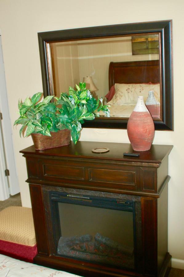 Blue Bear Den 3Br 2Ba Dtc Private Apt Hot Tub Exterior foto