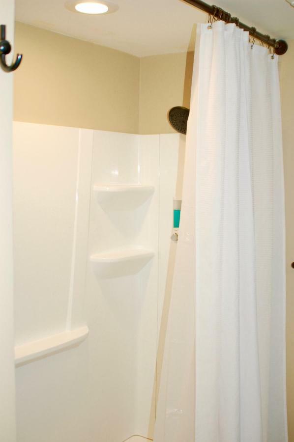 Blue Bear Den 3Br 2Ba Dtc Private Apt Hot Tub Exterior foto